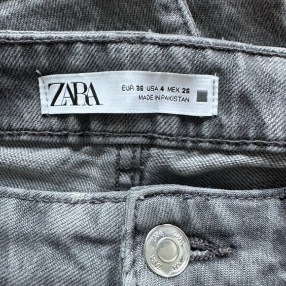 ZARA High-Waist Mom Fit Jeans – Gray Wash – Size 36 (US 4) 🩶 - Picture 4 of 9